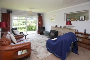 Sitting Room- click for photo gallery